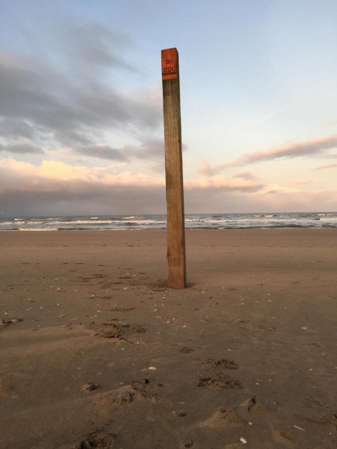 Huisje 16 Noordwijk Luaran gambar